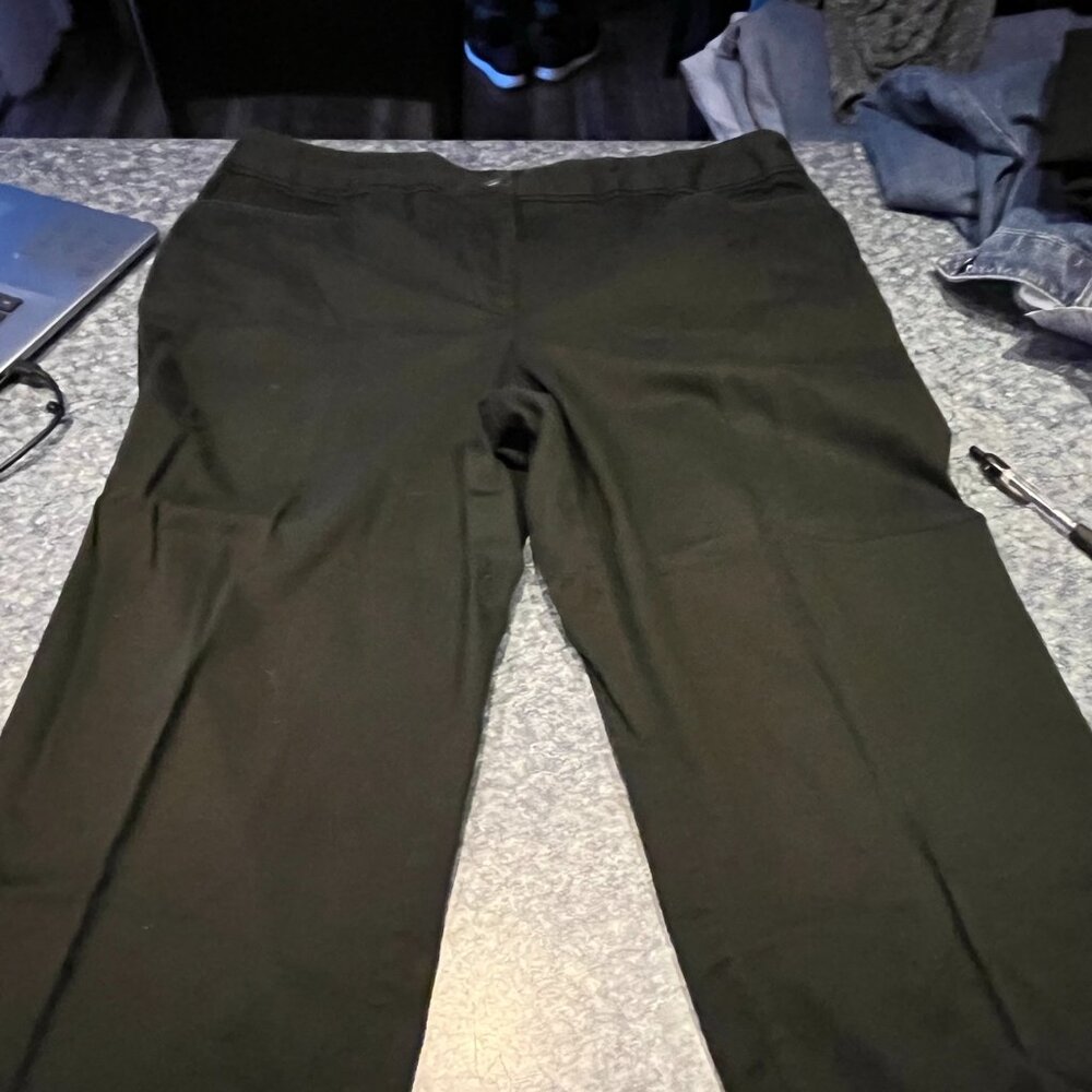 Sag Harbor black stretch dress pants - 18